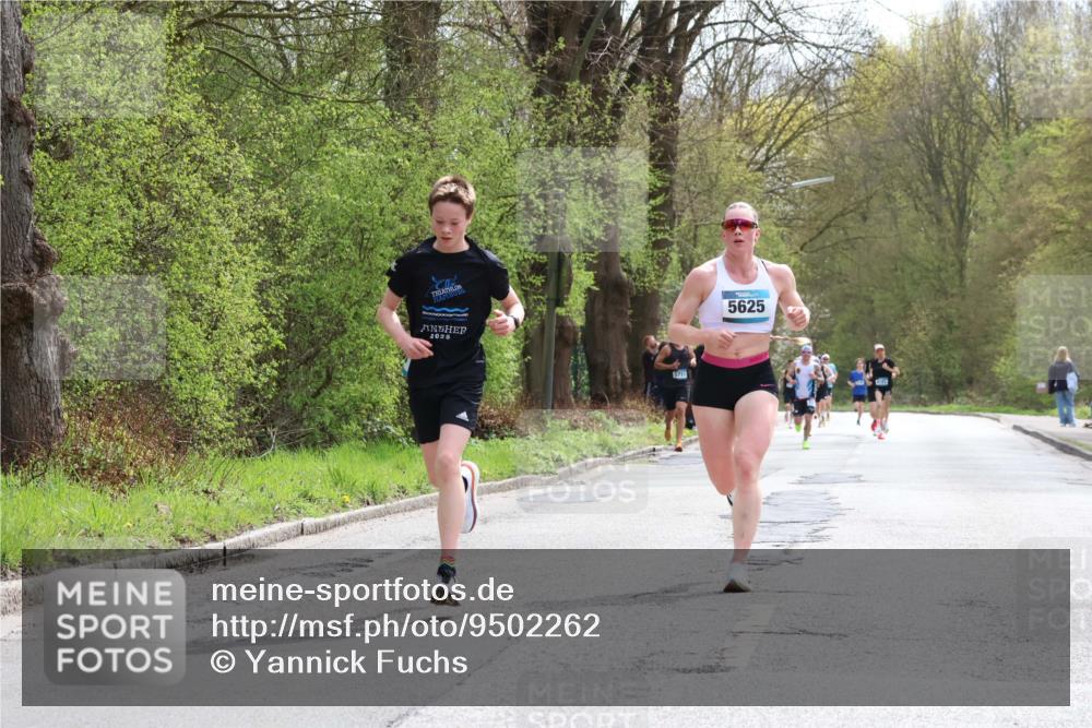 12.04.2026 - 45. Internationalen Wilhelmsburger Insellauf Yannick Fuchs http://msf.ph/oto/9502262 12.04.2026 12:44:43 Laufen 2025, 5625 meine-sportfotos.de