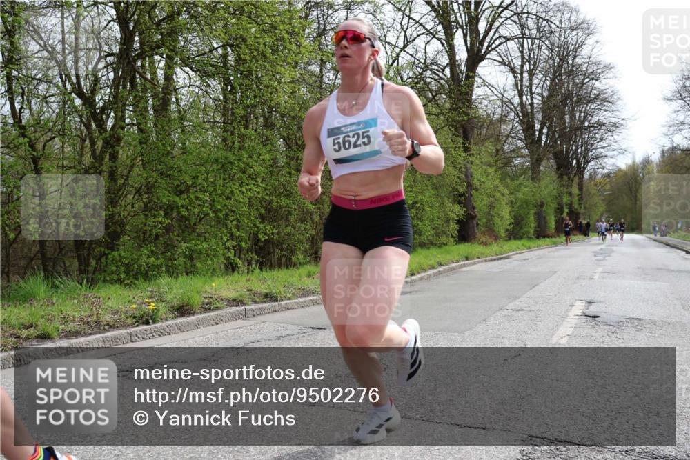 12.04.2026 - 45. Internationalen Wilhelmsburger Insellauf Yannick Fuchs http://msf.ph/oto/9502276 12.04.2026 12:44:46 Laufen 5625 meine-sportfotos.de