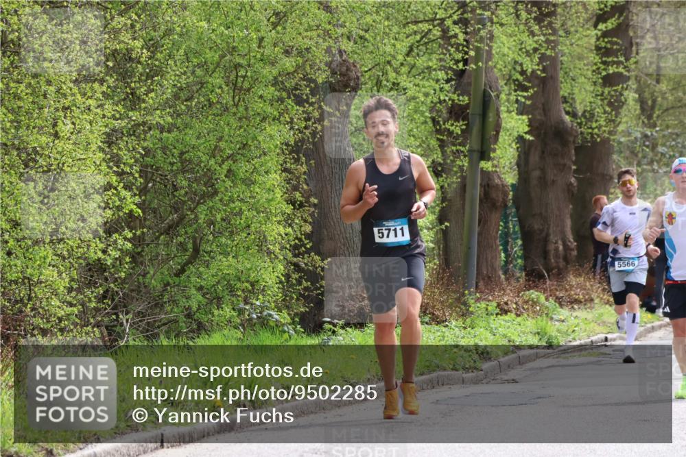 12.04.2026 - 45. Internationalen Wilhelmsburger Insellauf Yannick Fuchs http://msf.ph/oto/9502285 12.04.2026 12:44:48 Laufen 5711, 5566 meine-sportfotos.de