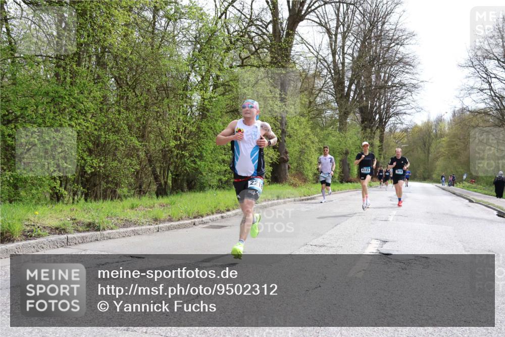 12.04.2026 - 45. Internationalen Wilhelmsburger Insellauf Yannick Fuchs http://msf.ph/oto/9502312 12.04.2026 12:44:54 Laufen 22, 4183, 3816 meine-sportfotos.de