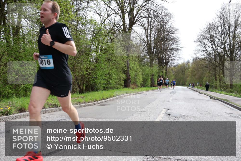 12.04.2026 - 45. Internationalen Wilhelmsburger Insellauf Yannick Fuchs http://msf.ph/oto/9502331 12.04.2026 12:44:57 Laufen 3816 meine-sportfotos.de
