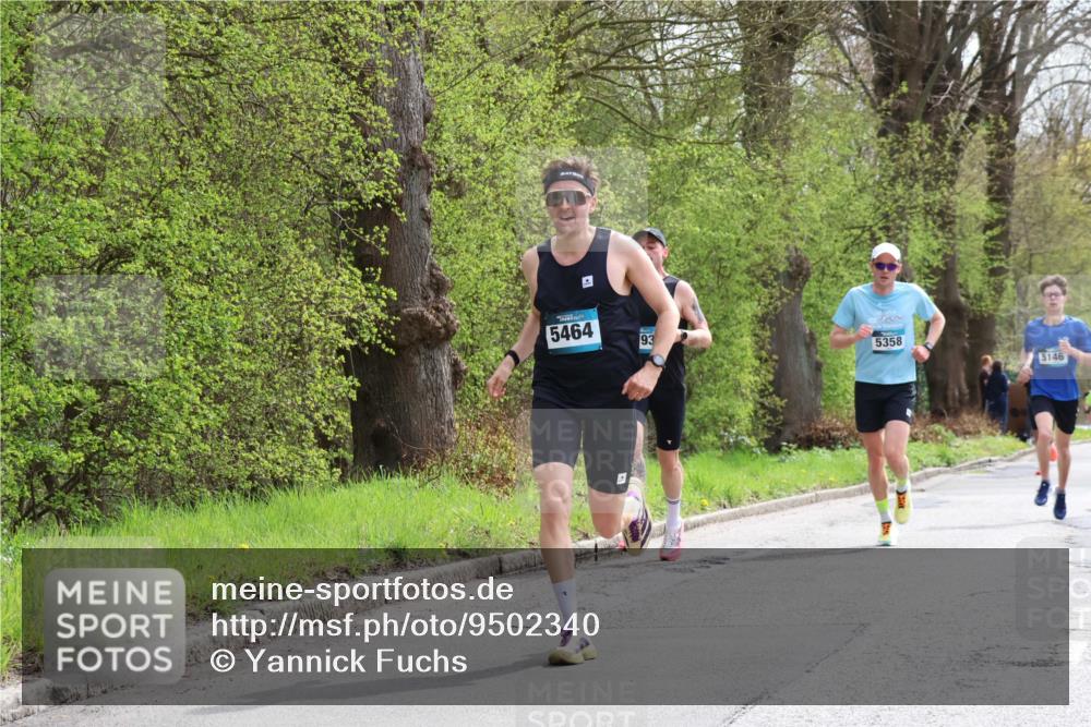 12.04.2026 - 45. Internationalen Wilhelmsburger Insellauf Yannick Fuchs http://msf.ph/oto/9502340 12.04.2026 12:45:01 Laufen 5464, 93, 5358, 5146 meine-sportfotos.de