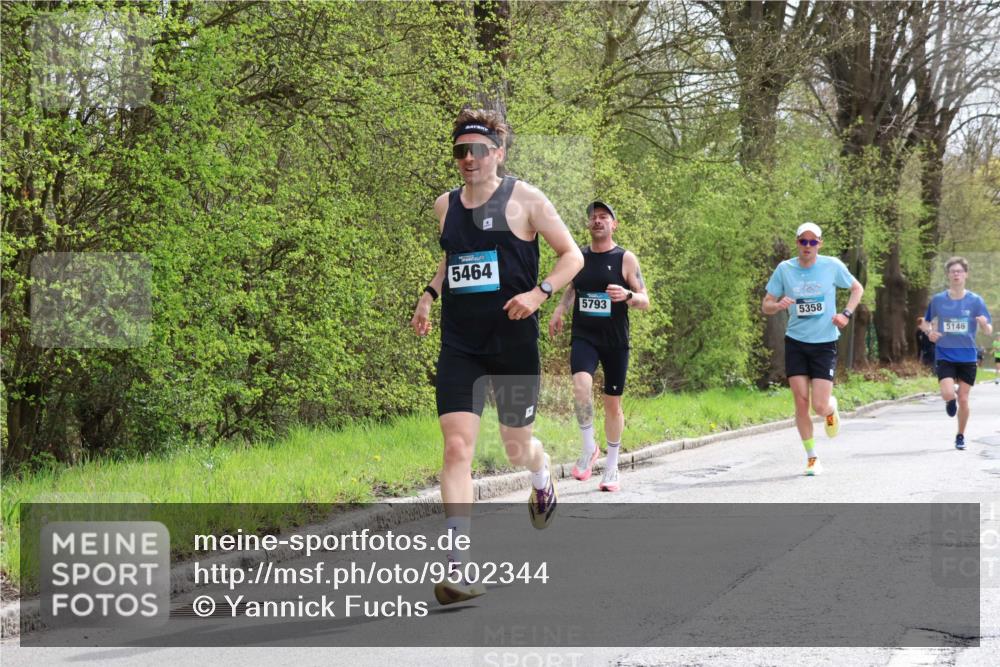 12.04.2026 - 45. Internationalen Wilhelmsburger Insellauf Yannick Fuchs http://msf.ph/oto/9502344 12.04.2026 12:45:01 Laufen 5464, 5793, 5358, 5146 meine-sportfotos.de
