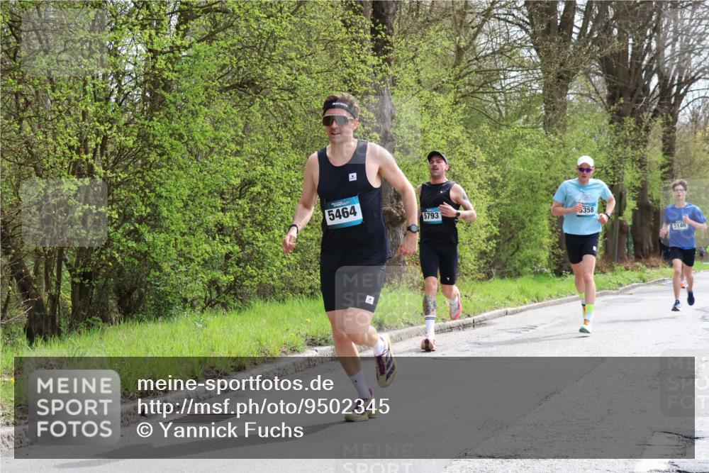 12.04.2026 - 45. Internationalen Wilhelmsburger Insellauf Yannick Fuchs http://msf.ph/oto/9502345 12.04.2026 12:45:01 Laufen 5464, 5793, 358, 5146 meine-sportfotos.de