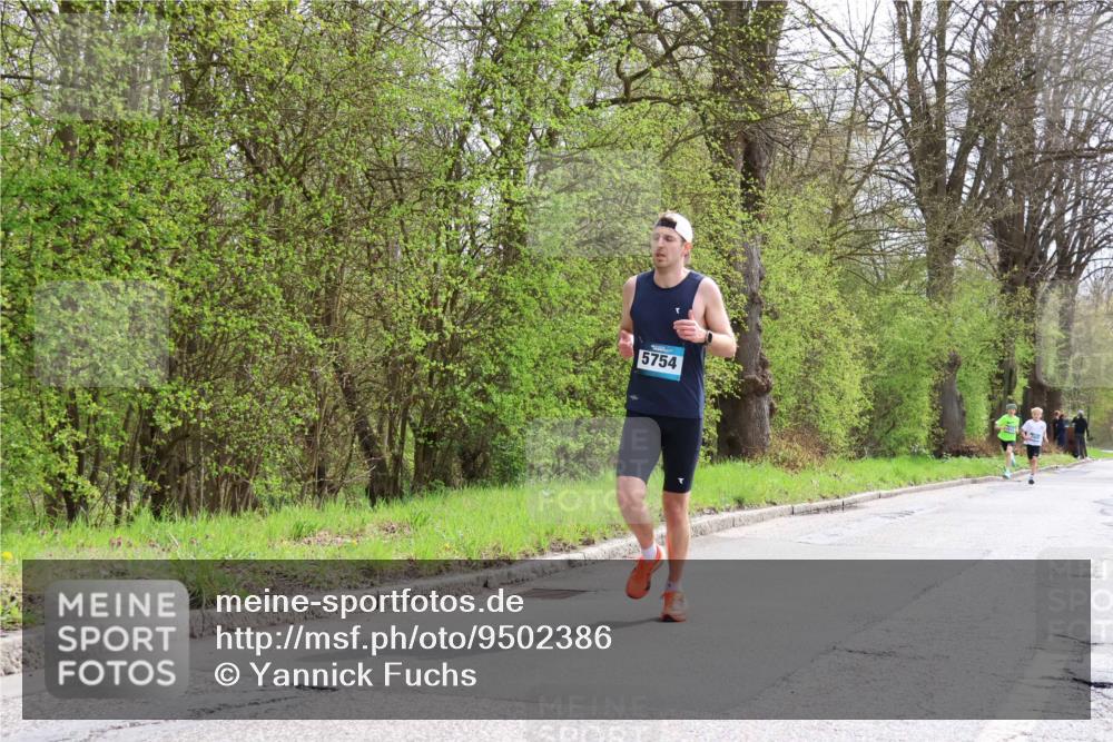 12.04.2026 - 45. Internationalen Wilhelmsburger Insellauf Yannick Fuchs http://msf.ph/oto/9502386 12.04.2026 12:45:10 Laufen 5754 meine-sportfotos.de