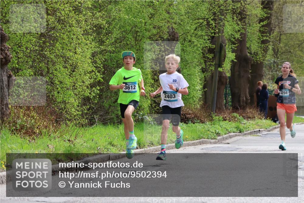 12.04.2026 - 45. Internationalen Wilhelmsburger Insellauf Yannick Fuchs http://msf.ph/oto/9502394 12.04.2026 12:45:12 Laufen 3612, 3294, 2403 meine-sportfotos.de