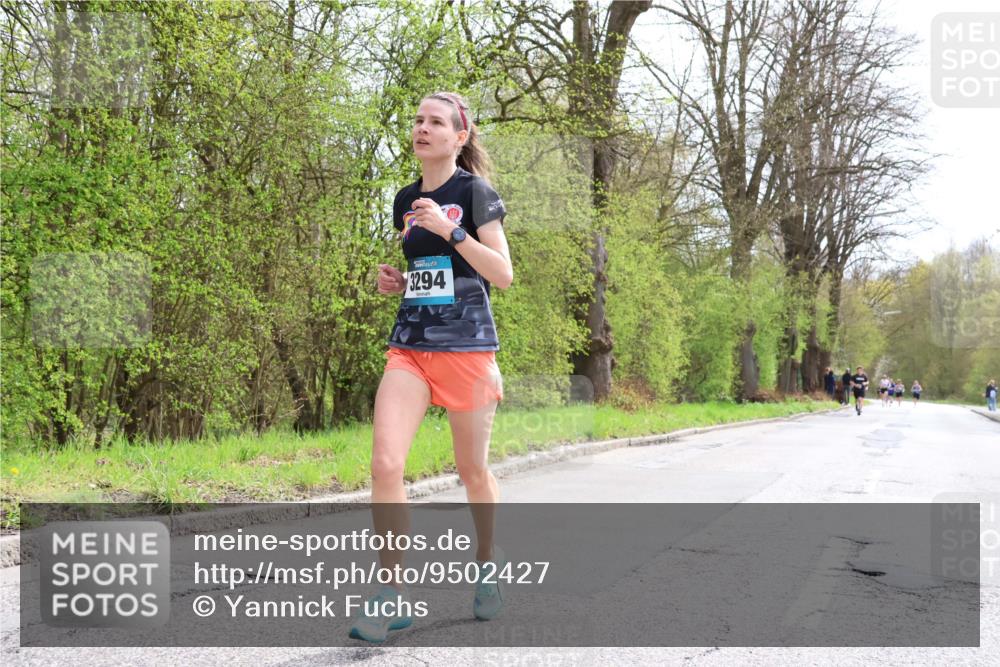 12.04.2026 - 45. Internationalen Wilhelmsburger Insellauf Yannick Fuchs http://msf.ph/oto/9502427 12.04.2026 12:45:19 Laufen 3294 meine-sportfotos.de