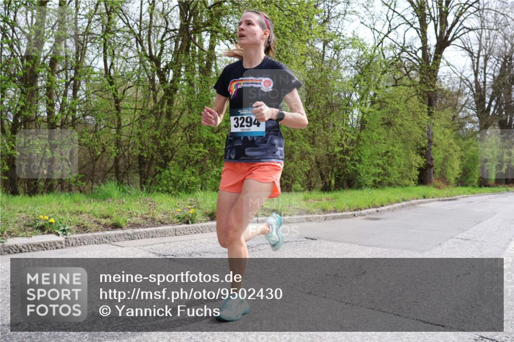 12.04.2026 - 45. Internationalen Wilhelmsburger Insellauf Yannick Fuchs http://msf.ph/oto/9502430 12.04.2026 12:45:19 Laufen 3294 meine-sportfotos.de