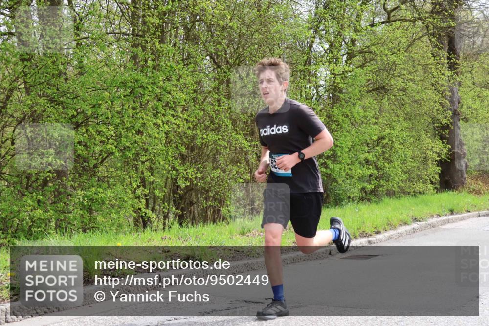 12.04.2026 - 45. Internationalen Wilhelmsburger Insellauf Yannick Fuchs http://msf.ph/oto/9502449 12.04.2026 12:45:29 Laufen  meine-sportfotos.de
