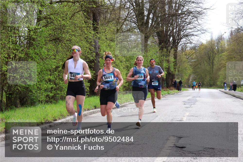 12.04.2026 - 45. Internationalen Wilhelmsburger Insellauf Yannick Fuchs http://msf.ph/oto/9502484 12.04.2026 12:45:36 Laufen 548, 5601, 59, 4037 meine-sportfotos.de