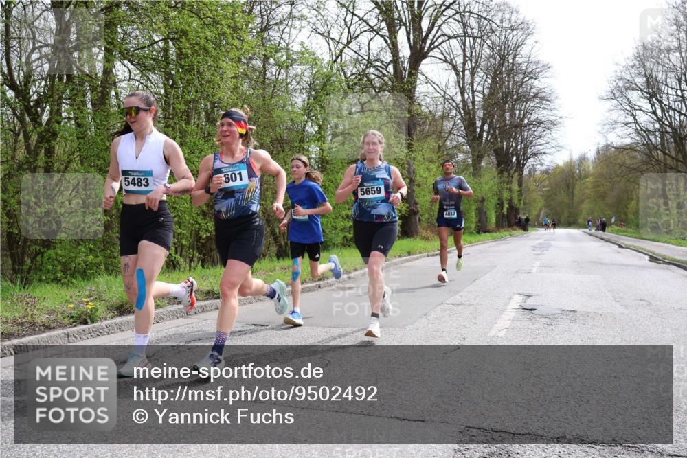 12.04.2026 - 45. Internationalen Wilhelmsburger Insellauf Yannick Fuchs http://msf.ph/oto/9502492 12.04.2026 12:45:37 Laufen 5483, 601, 5659, 4037 meine-sportfotos.de