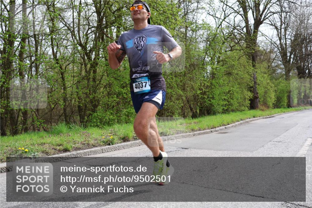 12.04.2026 - 45. Internationalen Wilhelmsburger Insellauf Yannick Fuchs http://msf.ph/oto/9502501 12.04.2026 12:45:39 Laufen 4037 meine-sportfotos.de