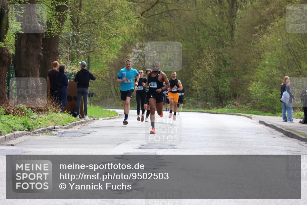 12.04.2026 - 45. Internationalen Wilhelmsburger Insellauf Yannick Fuchs http://msf.ph/oto/9502503 12.04.2026 12:45:42 Laufen 4472, 4041, 5743, 5411 meine-sportfotos.de