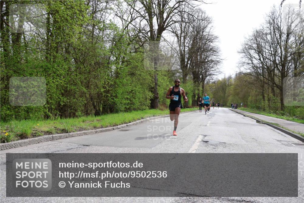 12.04.2026 - 45. Internationalen Wilhelmsburger Insellauf Yannick Fuchs http://msf.ph/oto/9502536 12.04.2026 12:45:52 Laufen 43 meine-sportfotos.de