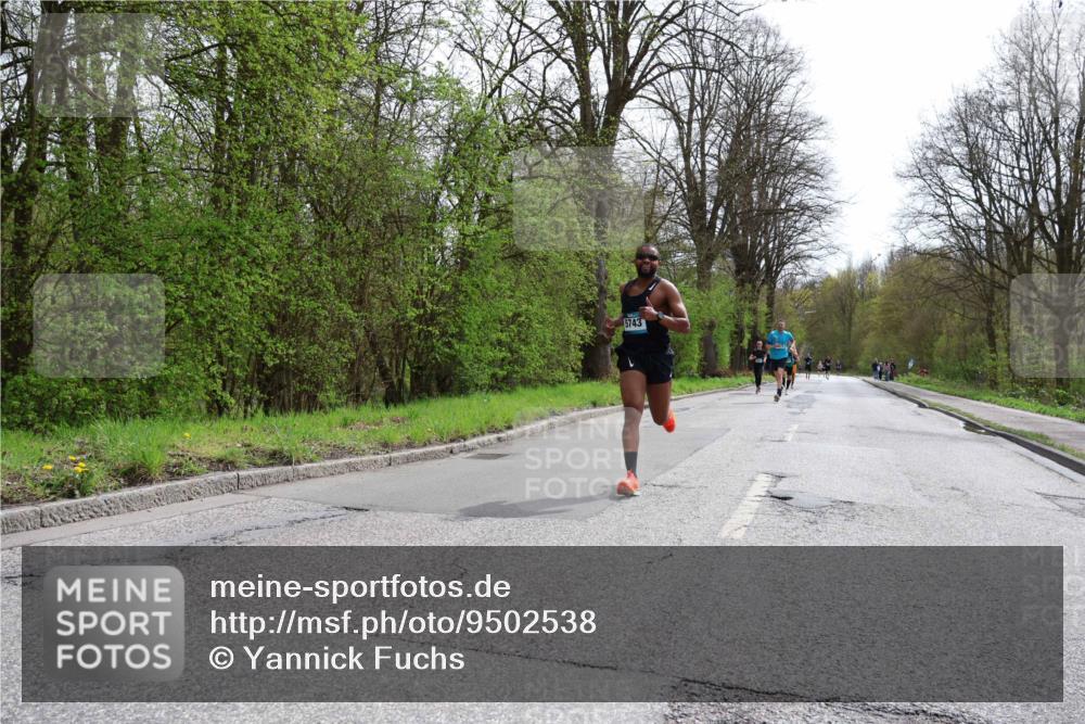 12.04.2026 - 45. Internationalen Wilhelmsburger Insellauf Yannick Fuchs http://msf.ph/oto/9502538 12.04.2026 12:45:52 Laufen 5743 meine-sportfotos.de