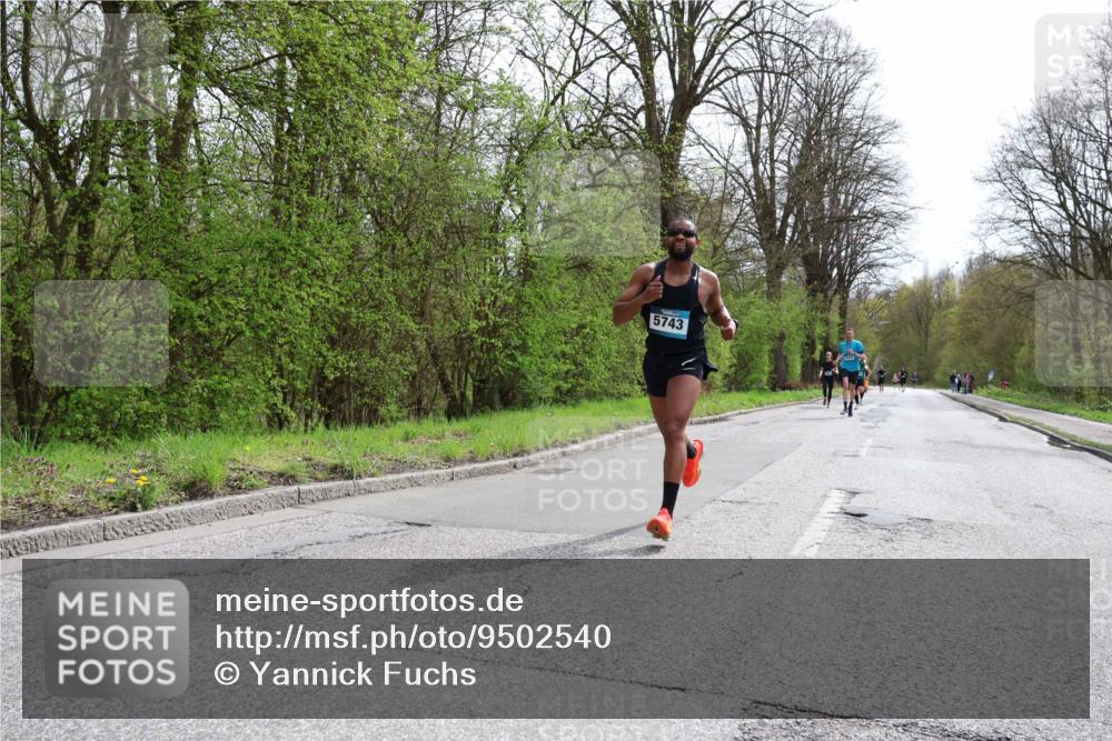 12.04.2026 - 45. Internationalen Wilhelmsburger Insellauf Yannick Fuchs http://msf.ph/oto/9502540 12.04.2026 12:45:52 Laufen 5743 meine-sportfotos.de