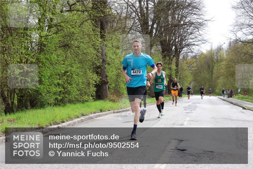 12.04.2026 - 45. Internationalen Wilhelmsburger Insellauf Yannick Fuchs http://msf.ph/oto/9502554 12.04.2026 12:45:56 Laufen 4472, 3000 meine-sportfotos.de