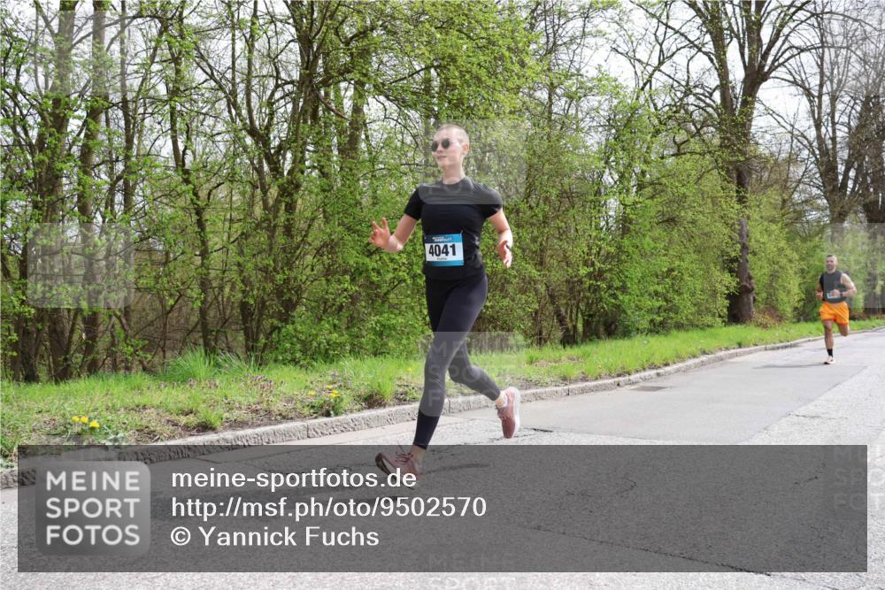 12.04.2026 - 45. Internationalen Wilhelmsburger Insellauf Yannick Fuchs http://msf.ph/oto/9502570 12.04.2026 12:45:59 Laufen 4041 meine-sportfotos.de