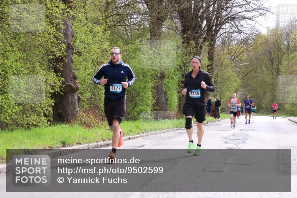 12.04.2026 - 45. Internationalen Wilhelmsburger Insellauf Yannick Fuchs http://msf.ph/oto/9502599 12.04.2026 12:46:07 Laufen 3177, 2235, 5513 meine-sportfotos.de