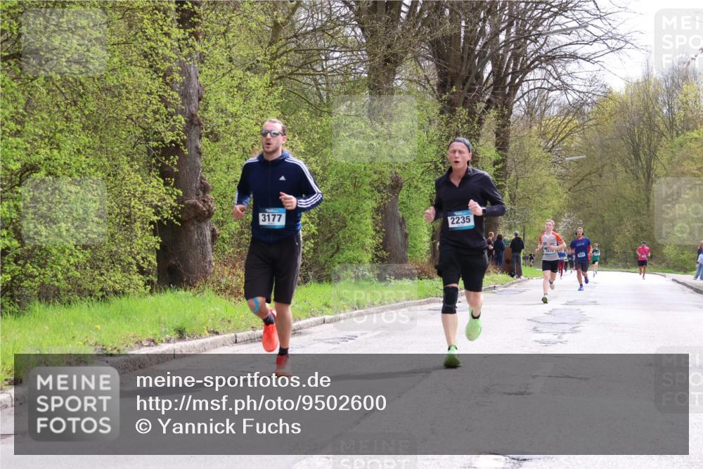 12.04.2026 - 45. Internationalen Wilhelmsburger Insellauf Yannick Fuchs http://msf.ph/oto/9502600 12.04.2026 12:46:07 Laufen 3177, 2235, 5513 meine-sportfotos.de