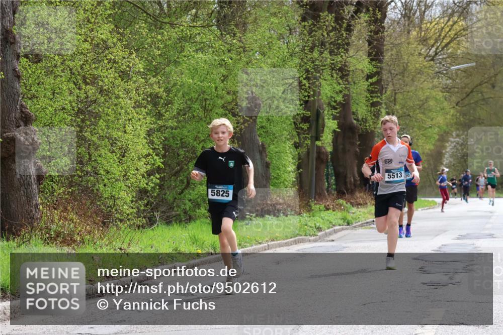 12.04.2026 - 45. Internationalen Wilhelmsburger Insellauf Yannick Fuchs http://msf.ph/oto/9502612 12.04.2026 12:46:10 Laufen 5825, 5513, 20 meine-sportfotos.de
