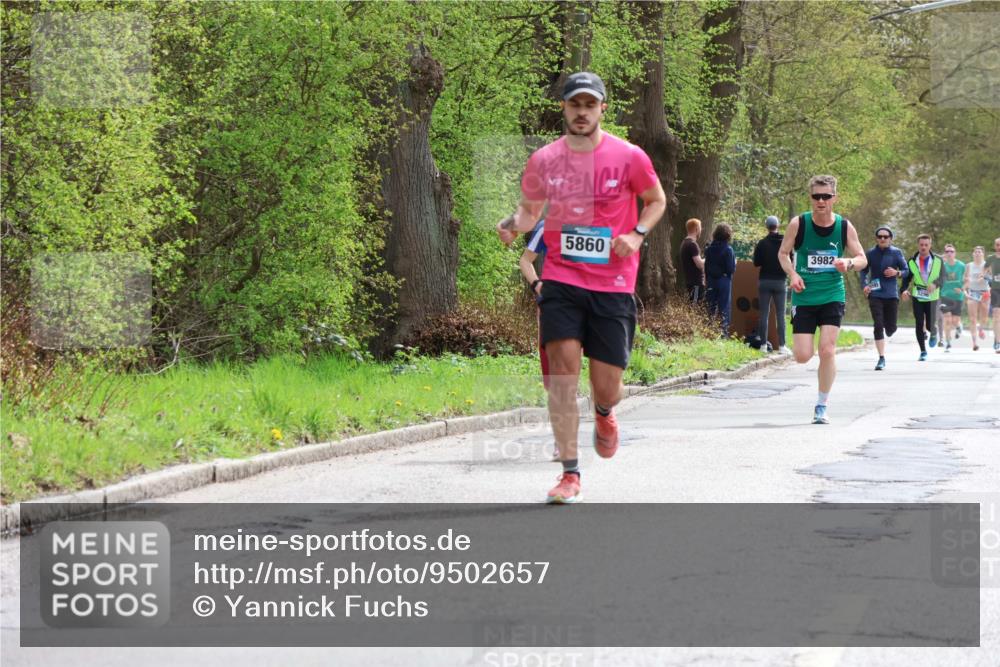 12.04.2026 - 45. Internationalen Wilhelmsburger Insellauf Yannick Fuchs http://msf.ph/oto/9502657 12.04.2026 12:46:22 Laufen 5860, 3982 meine-sportfotos.de