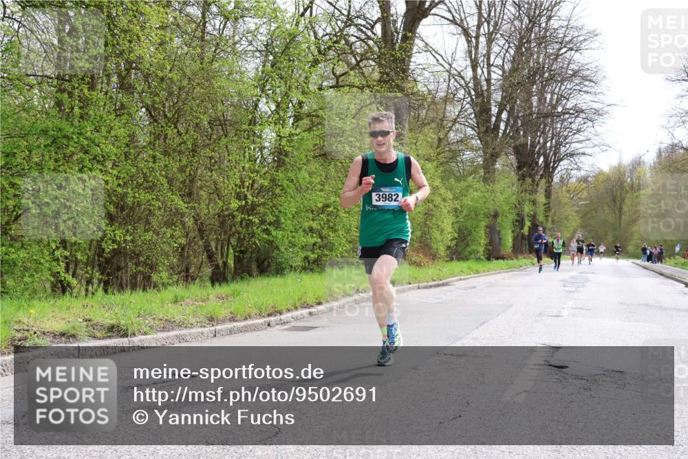 12.04.2026 - 45. Internationalen Wilhelmsburger Insellauf Yannick Fuchs http://msf.ph/oto/9502691 12.04.2026 12:46:29 Laufen 3982 meine-sportfotos.de