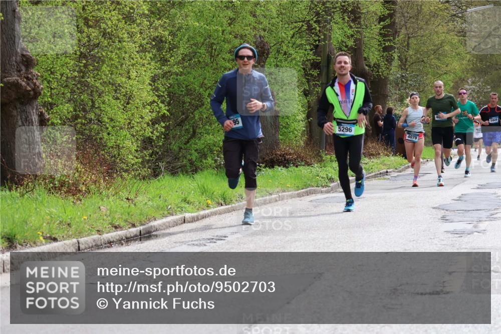 12.04.2026 - 45. Internationalen Wilhelmsburger Insellauf Yannick Fuchs http://msf.ph/oto/9502703 12.04.2026 12:46:32 Laufen 95, 5296, 4079, 4, 5809 meine-sportfotos.de