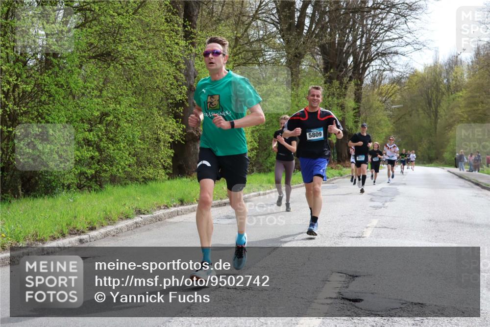 12.04.2026 - 45. Internationalen Wilhelmsburger Insellauf Yannick Fuchs http://msf.ph/oto/9502742 12.04.2026 12:46:42 Laufen 5809, 2017 meine-sportfotos.de