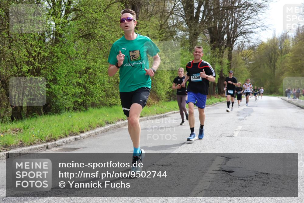 12.04.2026 - 45. Internationalen Wilhelmsburger Insellauf Yannick Fuchs http://msf.ph/oto/9502744 12.04.2026 12:46:42 Laufen 5809 meine-sportfotos.de