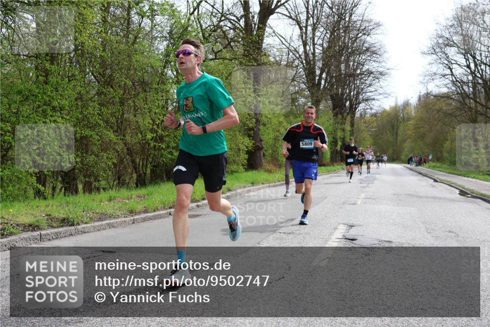 12.04.2026 - 45. Internationalen Wilhelmsburger Insellauf Yannick Fuchs http://msf.ph/oto/9502747 12.04.2026 12:46:43 Laufen 5809 meine-sportfotos.de