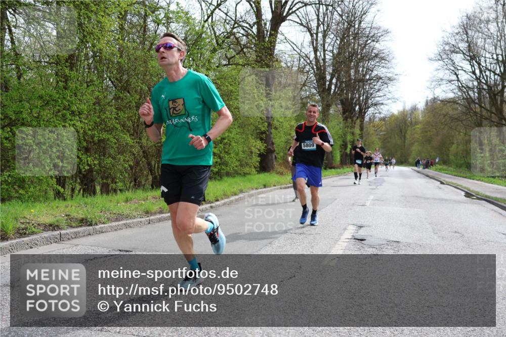 12.04.2026 - 45. Internationalen Wilhelmsburger Insellauf Yannick Fuchs http://msf.ph/oto/9502748 12.04.2026 12:46:43 Laufen 5809 meine-sportfotos.de
