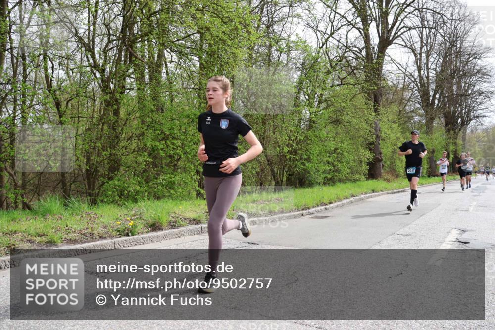 12.04.2026 - 45. Internationalen Wilhelmsburger Insellauf Yannick Fuchs http://msf.ph/oto/9502757 12.04.2026 12:46:46 Laufen 2017 meine-sportfotos.de