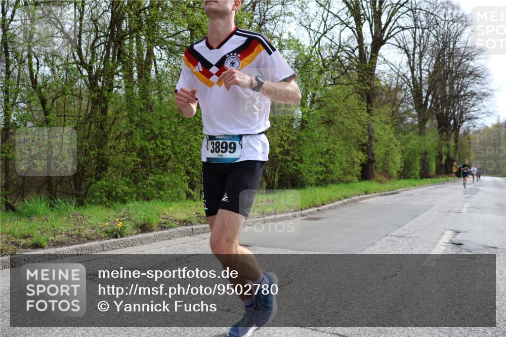 12.04.2026 - 45. Internationalen Wilhelmsburger Insellauf Yannick Fuchs http://msf.ph/oto/9502780 12.04.2026 12:46:51 Laufen 3899 meine-sportfotos.de