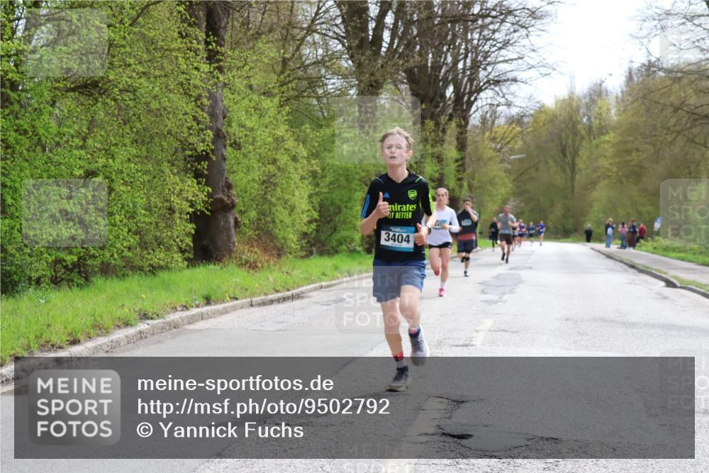 12.04.2026 - 45. Internationalen Wilhelmsburger Insellauf Yannick Fuchs http://msf.ph/oto/9502792 12.04.2026 12:46:56 Laufen 3404 meine-sportfotos.de