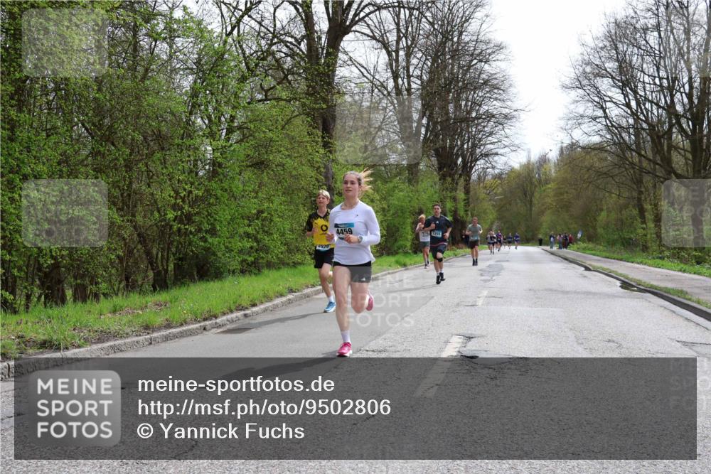 12.04.2026 - 45. Internationalen Wilhelmsburger Insellauf Yannick Fuchs http://msf.ph/oto/9502806 12.04.2026 12:46:59 Laufen 4529, 4459, 5255 meine-sportfotos.de