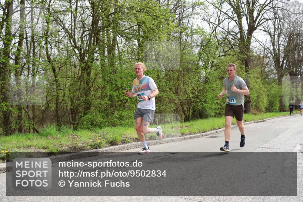 12.04.2026 - 45. Internationalen Wilhelmsburger Insellauf Yannick Fuchs http://msf.ph/oto/9502834 12.04.2026 12:47:05 Laufen 8, 5857 meine-sportfotos.de