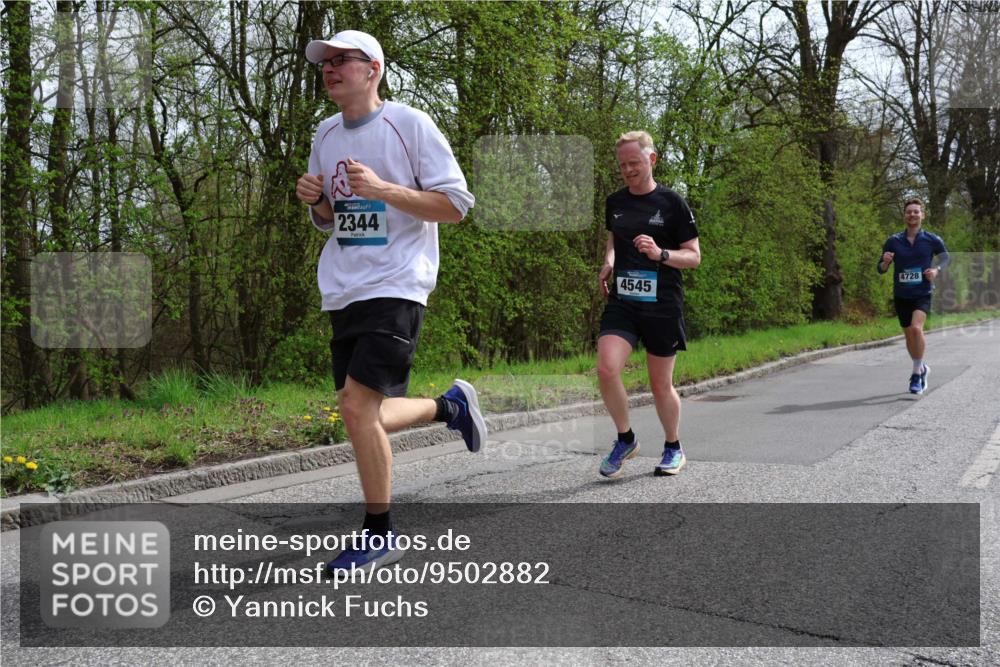 12.04.2026 - 45. Internationalen Wilhelmsburger Insellauf Yannick Fuchs http://msf.ph/oto/9502882 12.04.2026 12:47:18 Laufen 2344, 4545, 4728 meine-sportfotos.de