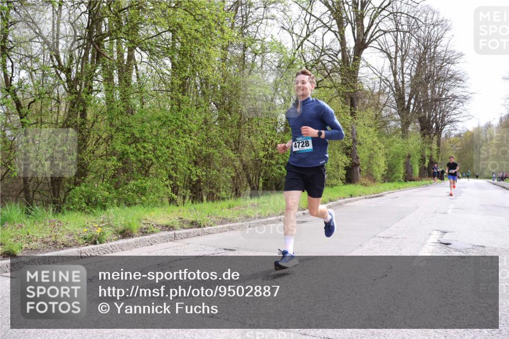 12.04.2026 - 45. Internationalen Wilhelmsburger Insellauf Yannick Fuchs http://msf.ph/oto/9502887 12.04.2026 12:47:19 Laufen 4728 meine-sportfotos.de