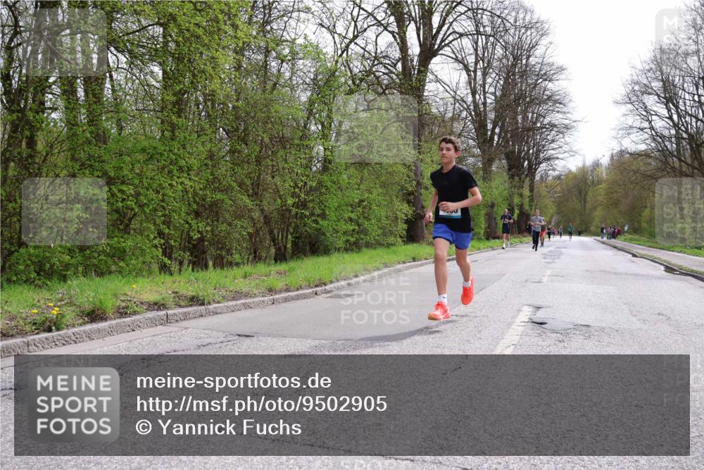 12.04.2026 - 45. Internationalen Wilhelmsburger Insellauf Yannick Fuchs http://msf.ph/oto/9502905 12.04.2026 12:47:23 Laufen 4563 meine-sportfotos.de