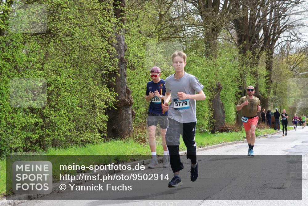 12.04.2026 - 45. Internationalen Wilhelmsburger Insellauf Yannick Fuchs http://msf.ph/oto/9502914 12.04.2026 12:47:27 Laufen 3749, 5779, 4848 meine-sportfotos.de