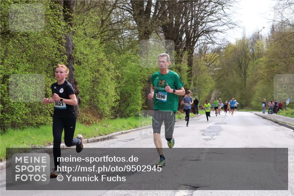 12.04.2026 - 45. Internationalen Wilhelmsburger Insellauf Yannick Fuchs http://msf.ph/oto/9502945 12.04.2026 12:47:38 Laufen 5621, 2896 meine-sportfotos.de