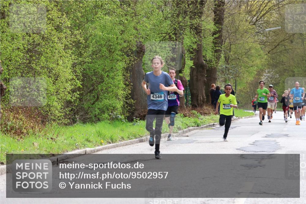 12.04.2026 - 45. Internationalen Wilhelmsburger Insellauf Yannick Fuchs http://msf.ph/oto/9502957 12.04.2026 12:47:41 Laufen 4346, 4933, 5763, 4835, 3600, 5549 meine-sportfotos.de