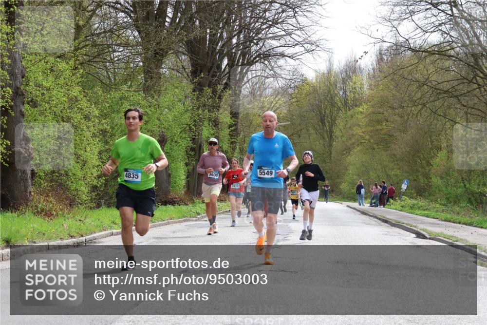 12.04.2026 - 45. Internationalen Wilhelmsburger Insellauf Yannick Fuchs http://msf.ph/oto/9503003 12.04.2026 12:47:51 Laufen 3600, 4835, 3973, 5549 meine-sportfotos.de