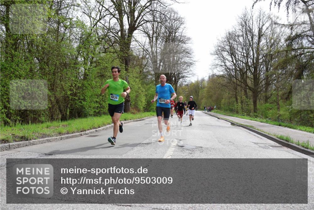 12.04.2026 - 45. Internationalen Wilhelmsburger Insellauf Yannick Fuchs http://msf.ph/oto/9503009 12.04.2026 12:47:52 Laufen 4835, 5549 meine-sportfotos.de