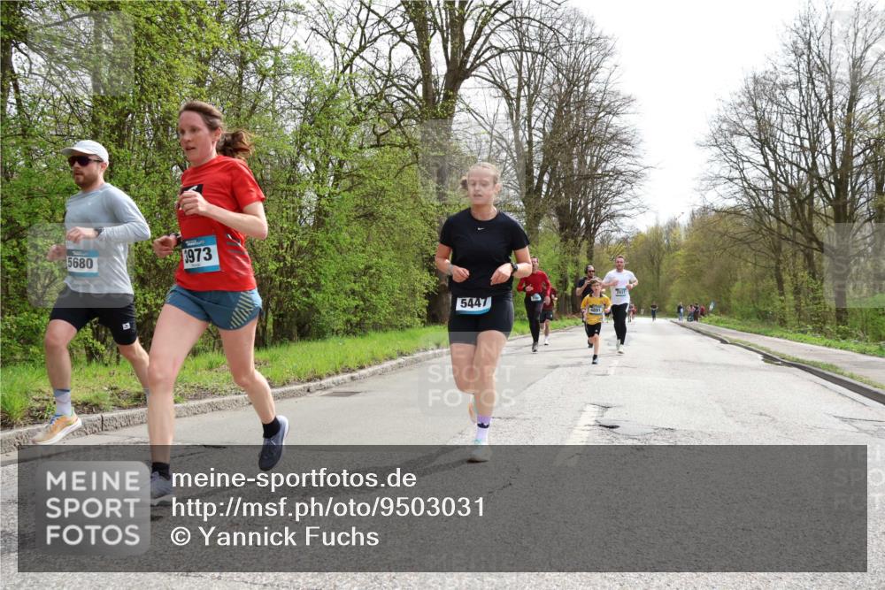 12.04.2026 - 45. Internationalen Wilhelmsburger Insellauf Yannick Fuchs http://msf.ph/oto/9503031 12.04.2026 12:47:58 Laufen 5680, 3973, 5447 meine-sportfotos.de