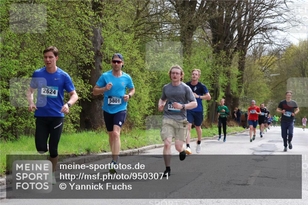 12.04.2026 - 45. Internationalen Wilhelmsburger Insellauf Yannick Fuchs http://msf.ph/oto/9503071 12.04.2026 12:48:12 Laufen 2624, 5801, 57, 3921, 4879 meine-sportfotos.de