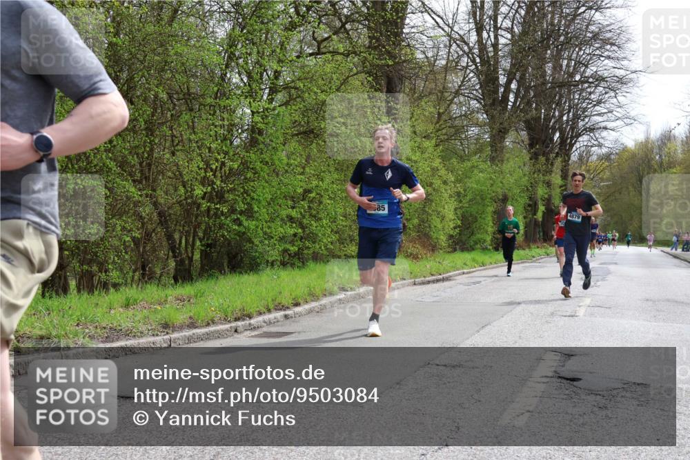 12.04.2026 - 45. Internationalen Wilhelmsburger Insellauf Yannick Fuchs http://msf.ph/oto/9503084 12.04.2026 12:48:15 Laufen 85, 4879 meine-sportfotos.de