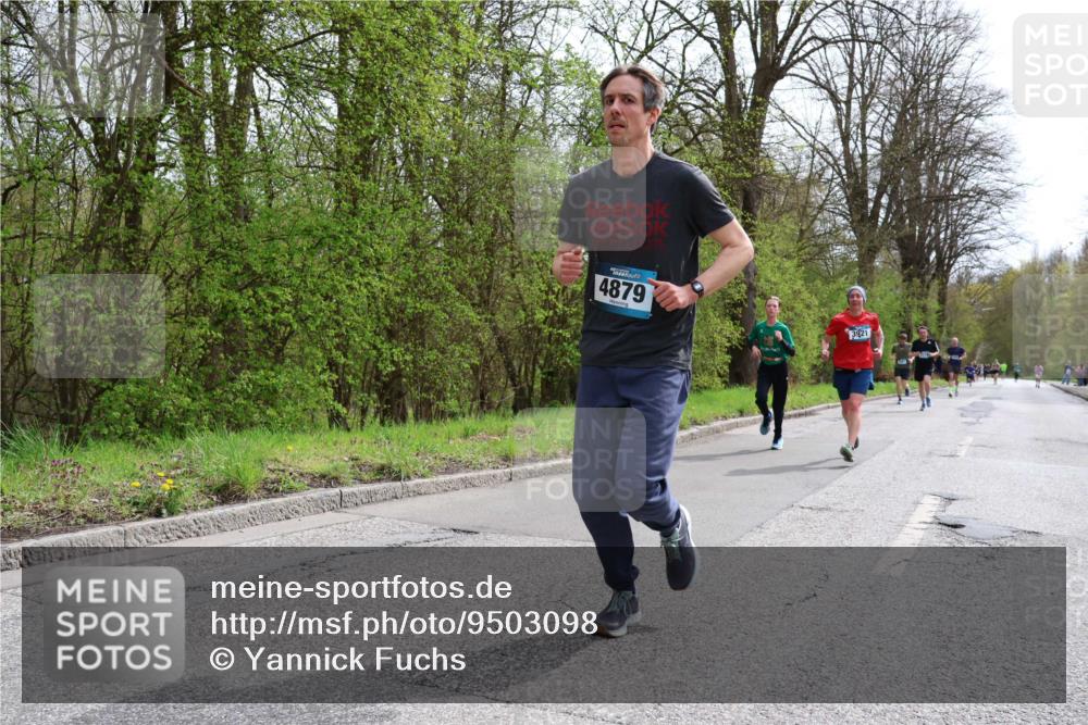 12.04.2026 - 45. Internationalen Wilhelmsburger Insellauf Yannick Fuchs http://msf.ph/oto/9503098 12.04.2026 12:48:17 Laufen 4879, 3921 meine-sportfotos.de