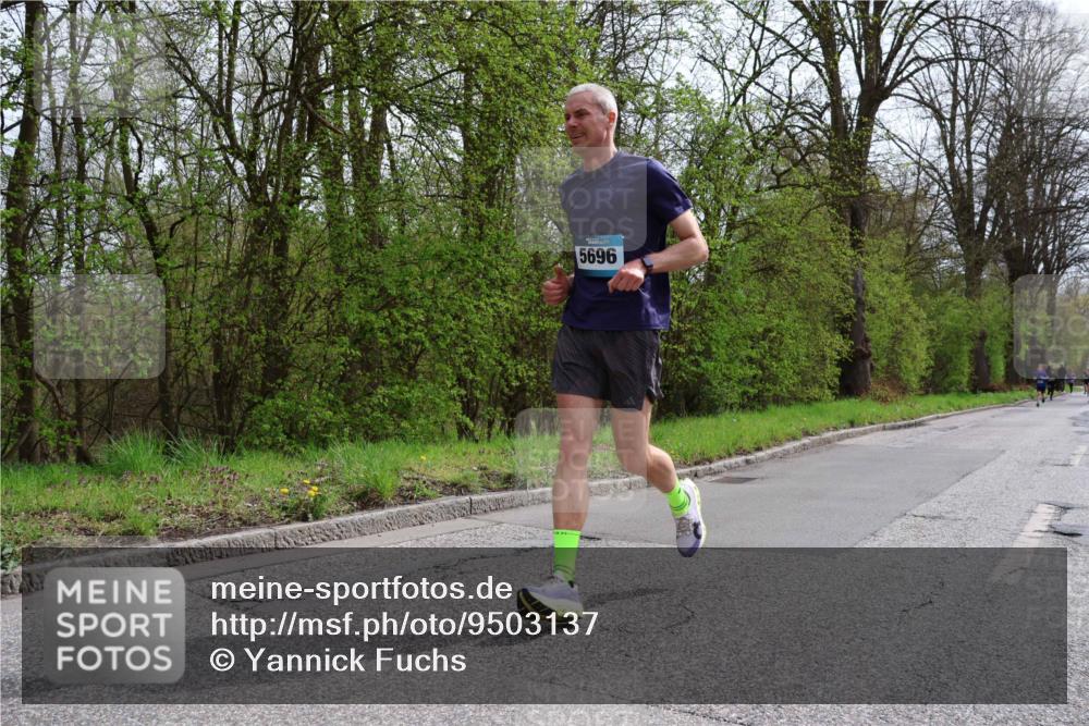 12.04.2026 - 45. Internationalen Wilhelmsburger Insellauf Yannick Fuchs http://msf.ph/oto/9503137 12.04.2026 12:48:25 Laufen 5696 meine-sportfotos.de